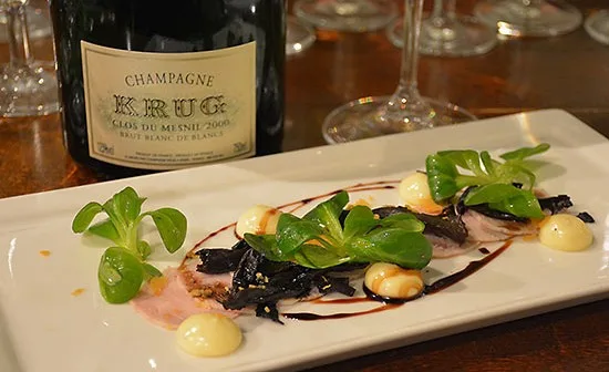 prestiisisamppanja_krug_clos_du_mesnil_alkupalat-550x336