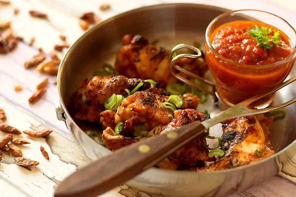 Kanansiivet Hot-Hot -kastikkeessa
