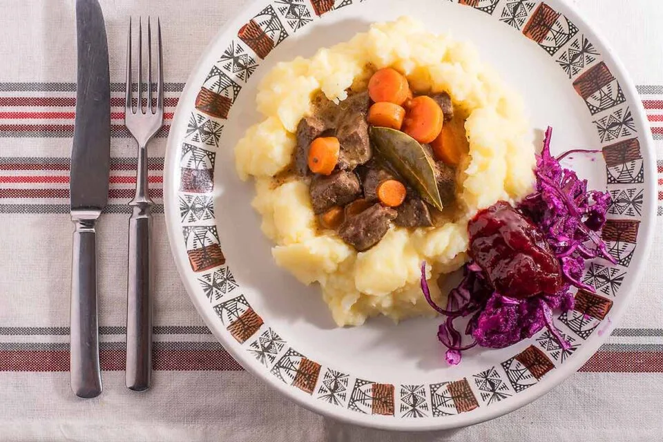 Maksakastike