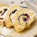 Mustikka-mascarpone kääretorttu