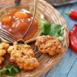 Pakorat eli friteeratut kasvispyörykät