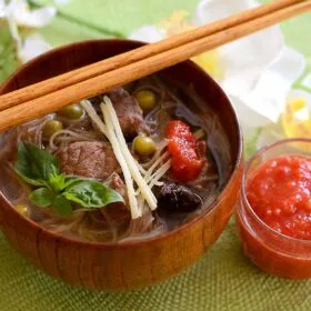 Pho-keitto