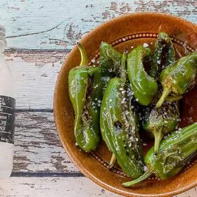 Pikkupaprikat - Pimientos de Padron