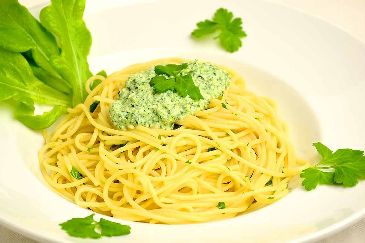 Spinach & Ricotta Pasta - Flavorado