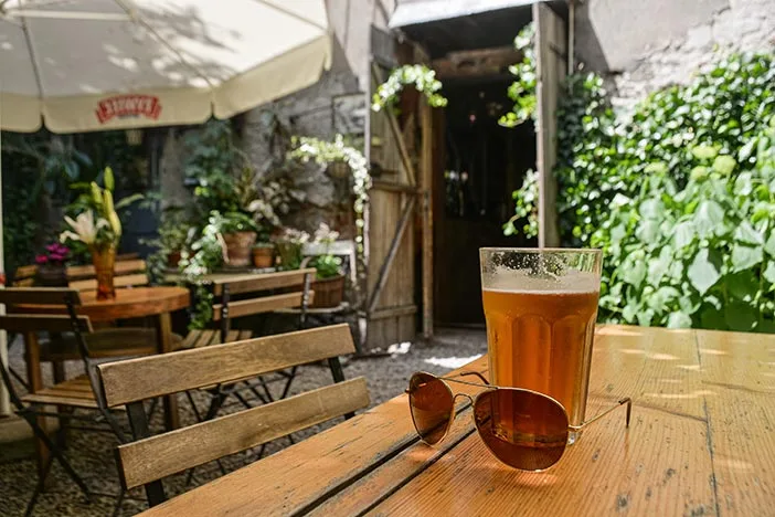 Krakova-Eszeweria-bar