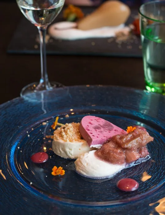 ravintola vausti valkosuklaa