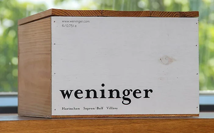 Veninger viinilaatikko