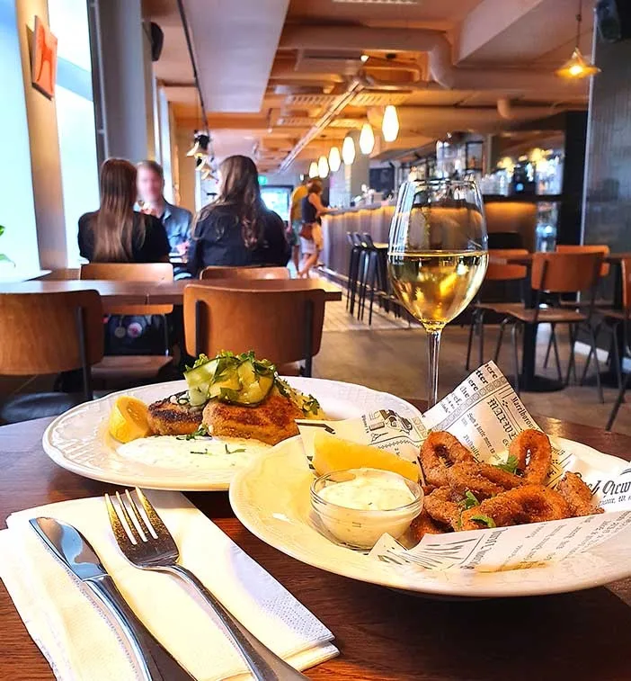 Bar 10 Rieslingiä ja kalmaria