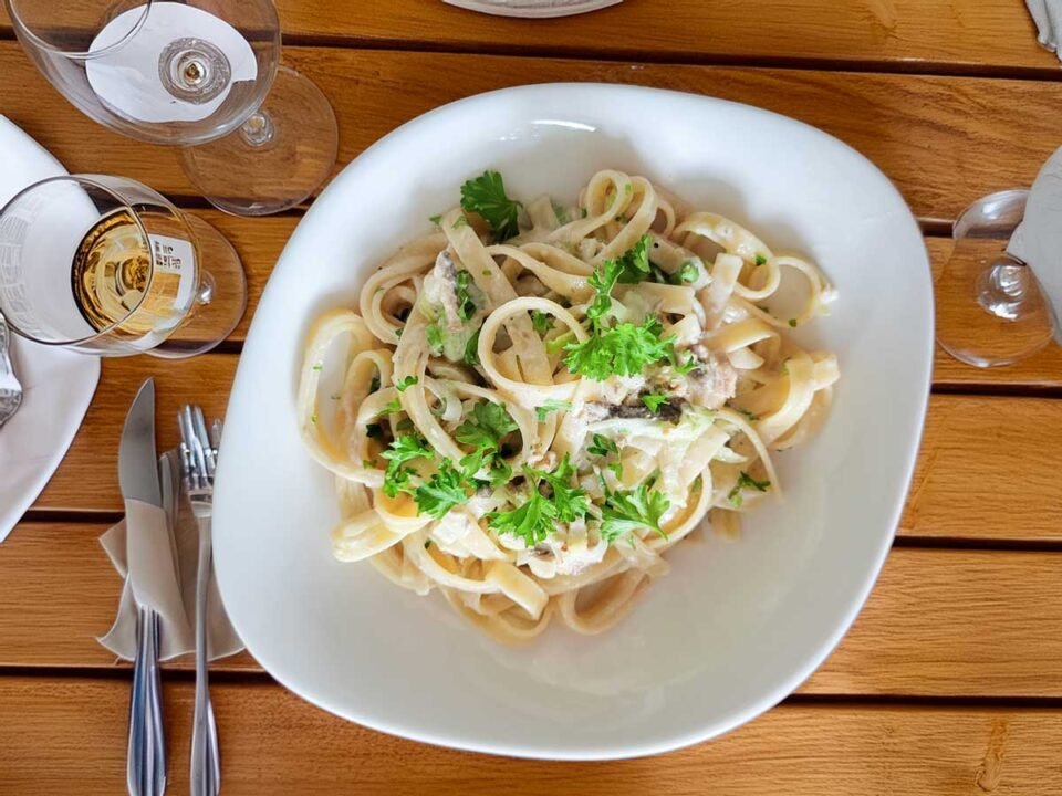Lemon sardine pasta